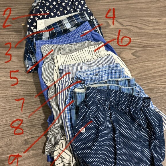 *Reserved* Bundle - Under Armour, Levi's, Plaid (MISC) - Picture 5 of 6